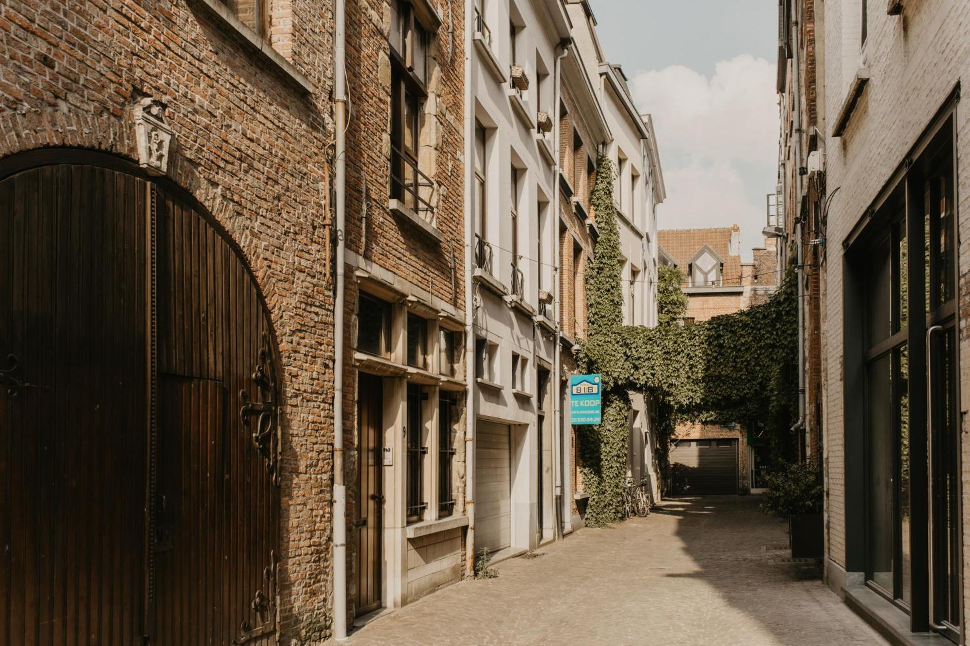 Blue Bird Residence Antwerpen Buitenkant foto