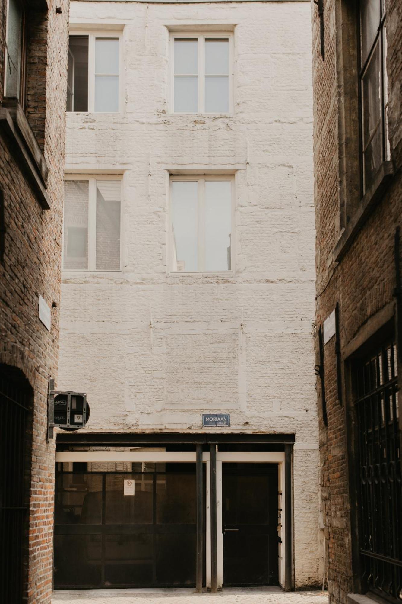 Blue Bird Residence Antwerpen Buitenkant foto